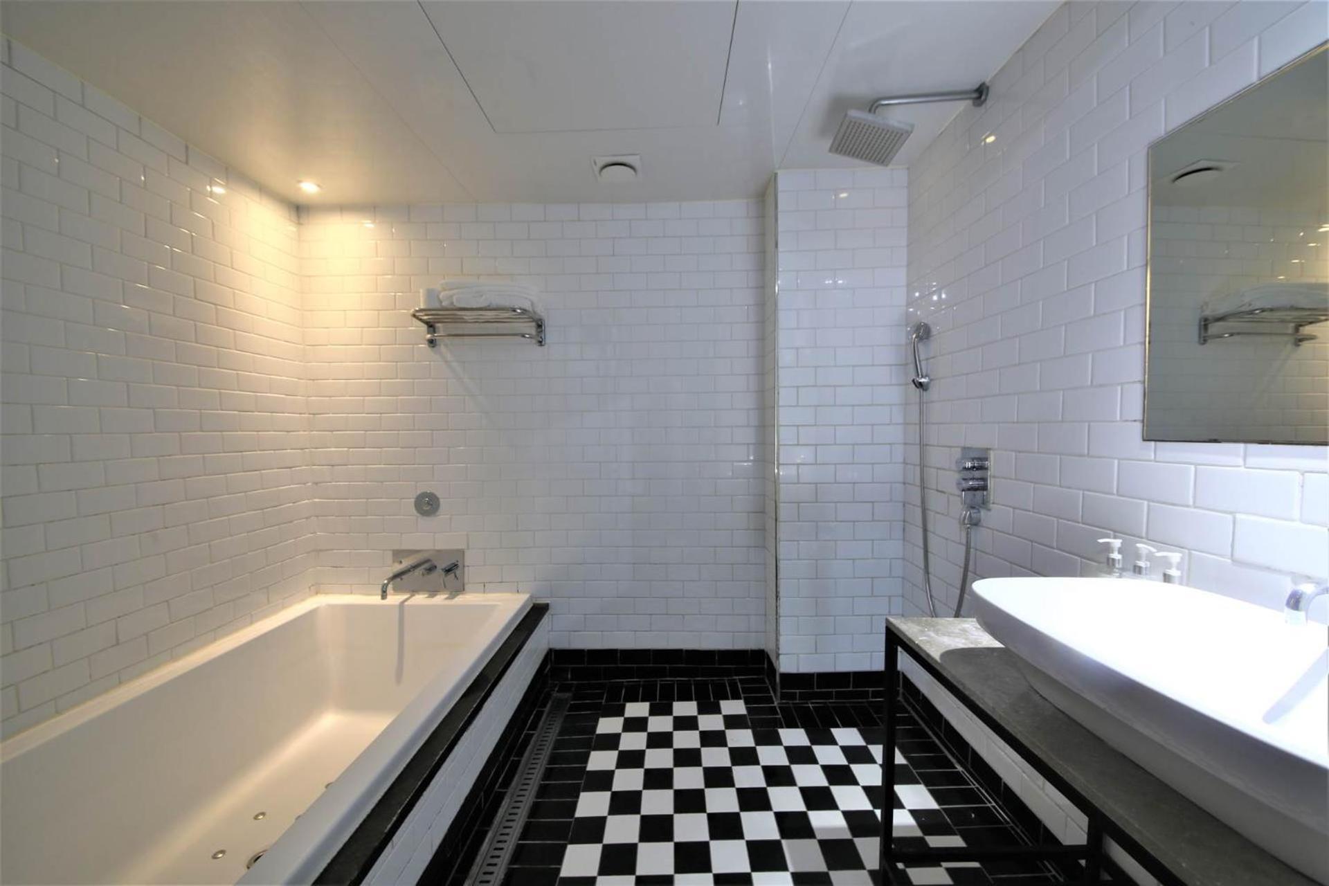 Seomyeon Hound Hotel 1St Street Пусан Екстериор снимка
